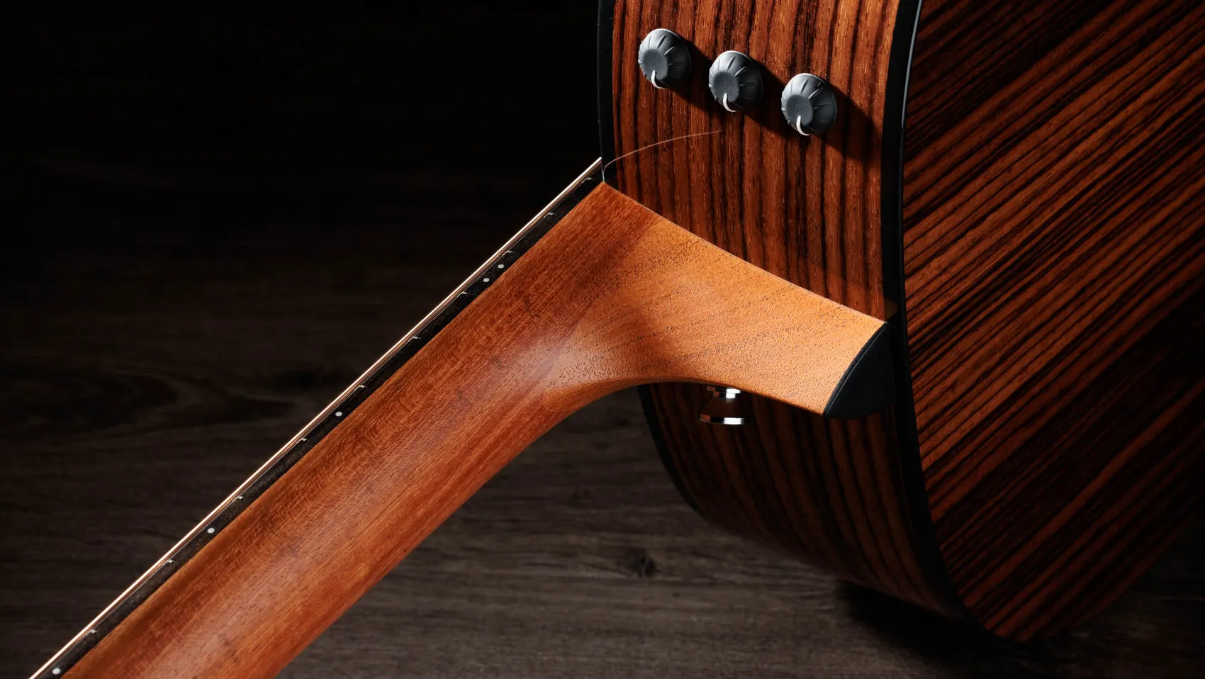 217e Plus SBIndian Rosewoodアコースティックエレクトリックギター